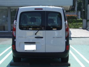 リアバンパー（白）