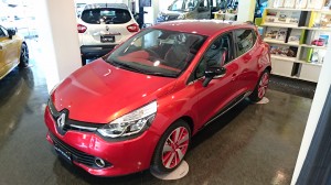 展示車ルーテシア