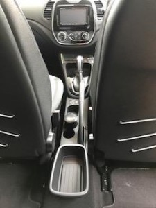 I後席小物入れMG_2427